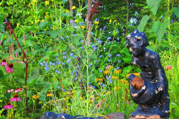 wasp &amp; forget me not